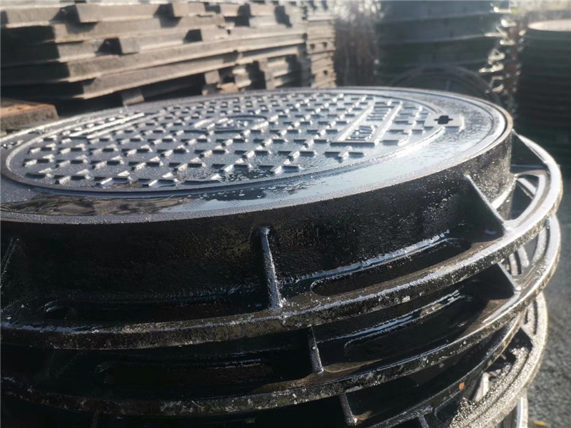 圓形鑄鐵重型井蓋厚度尺寸